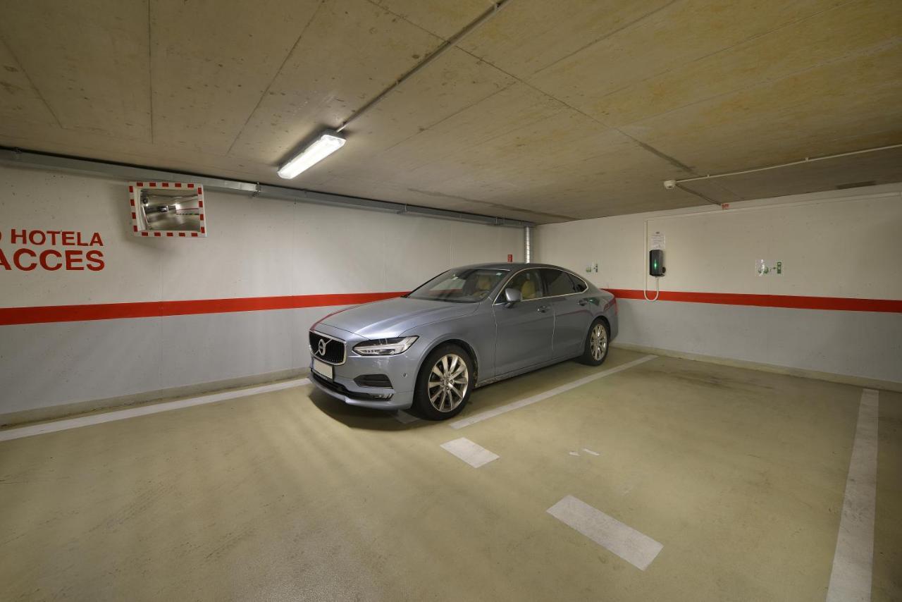 Wilson Palace By Loft Bratislava Esterno foto