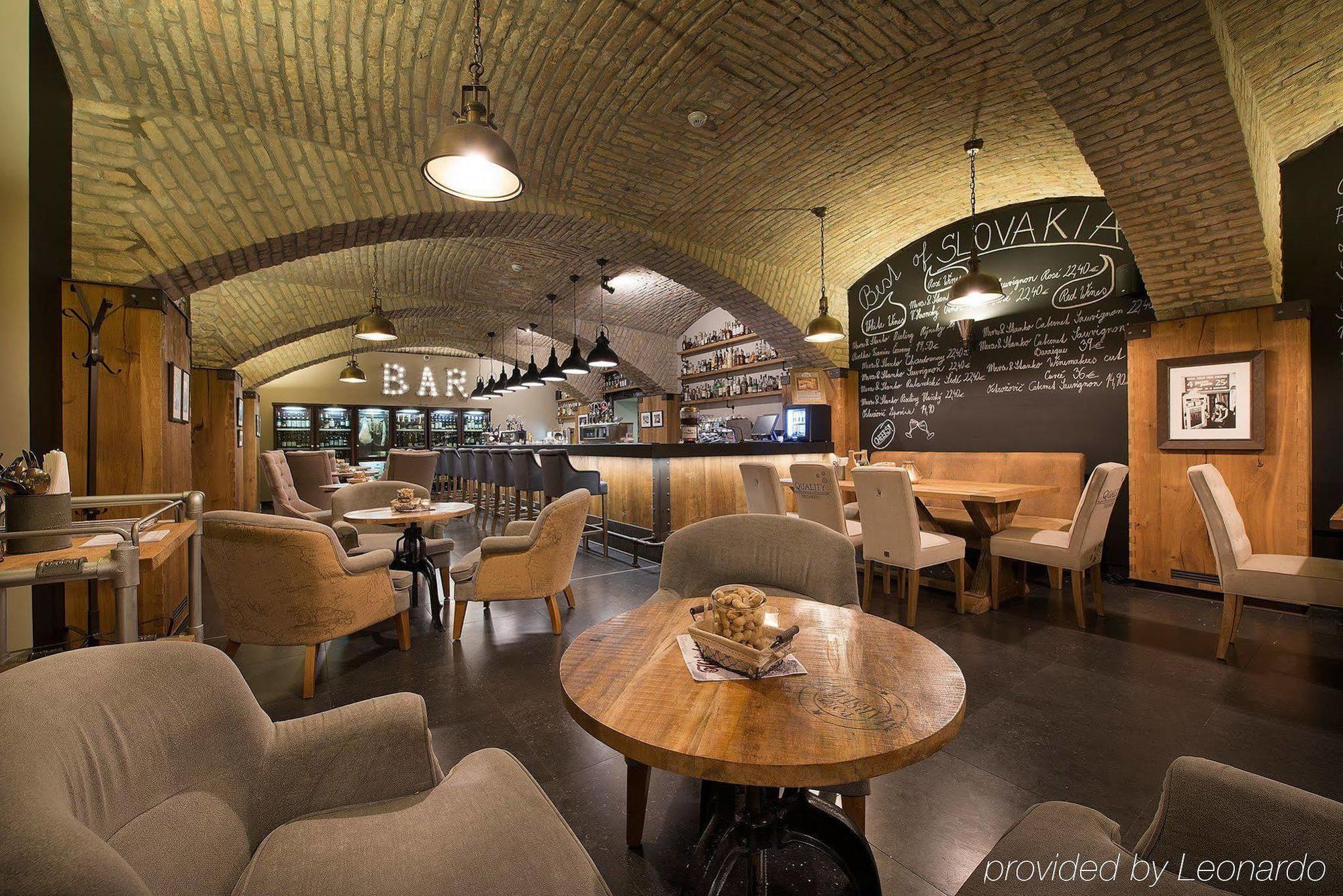 Wilson Palace By Loft Bratislava Esterno foto