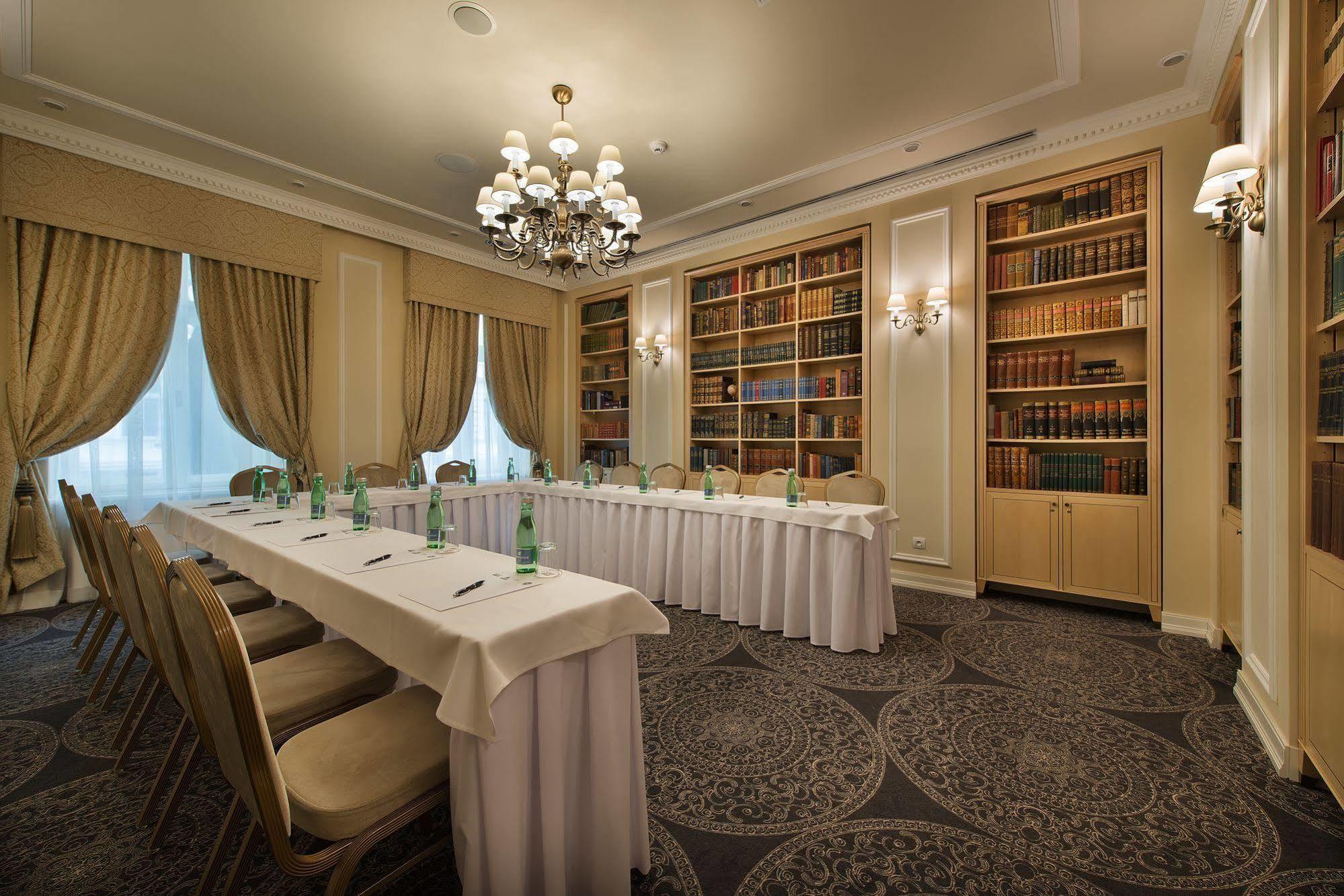 Wilson Palace By Loft Bratislava Esterno foto