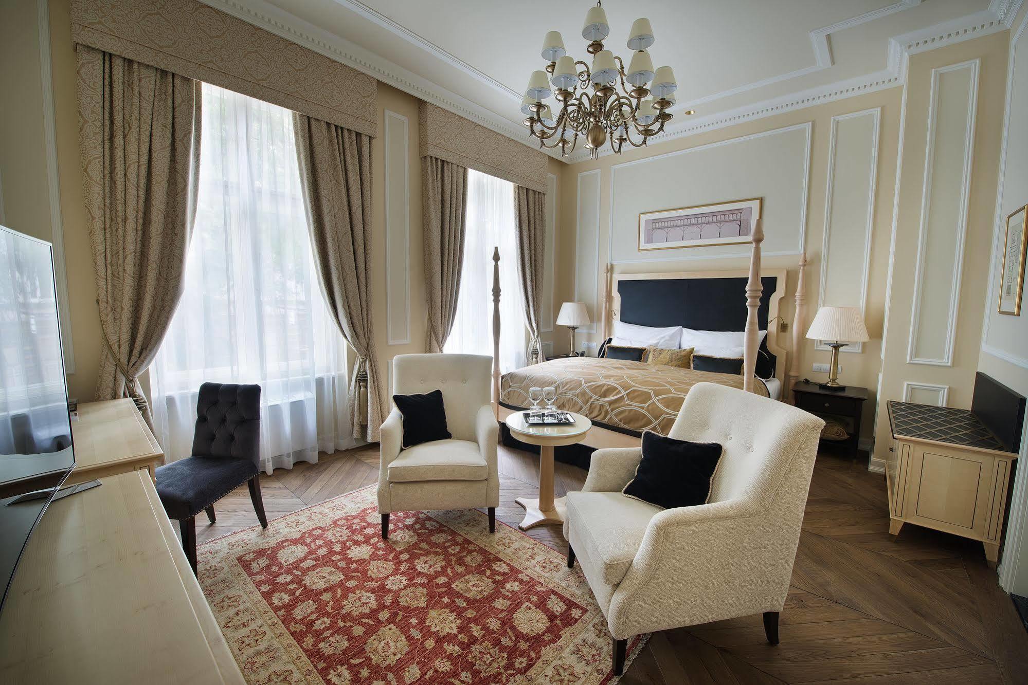 Wilson Palace By Loft Bratislava Esterno foto
