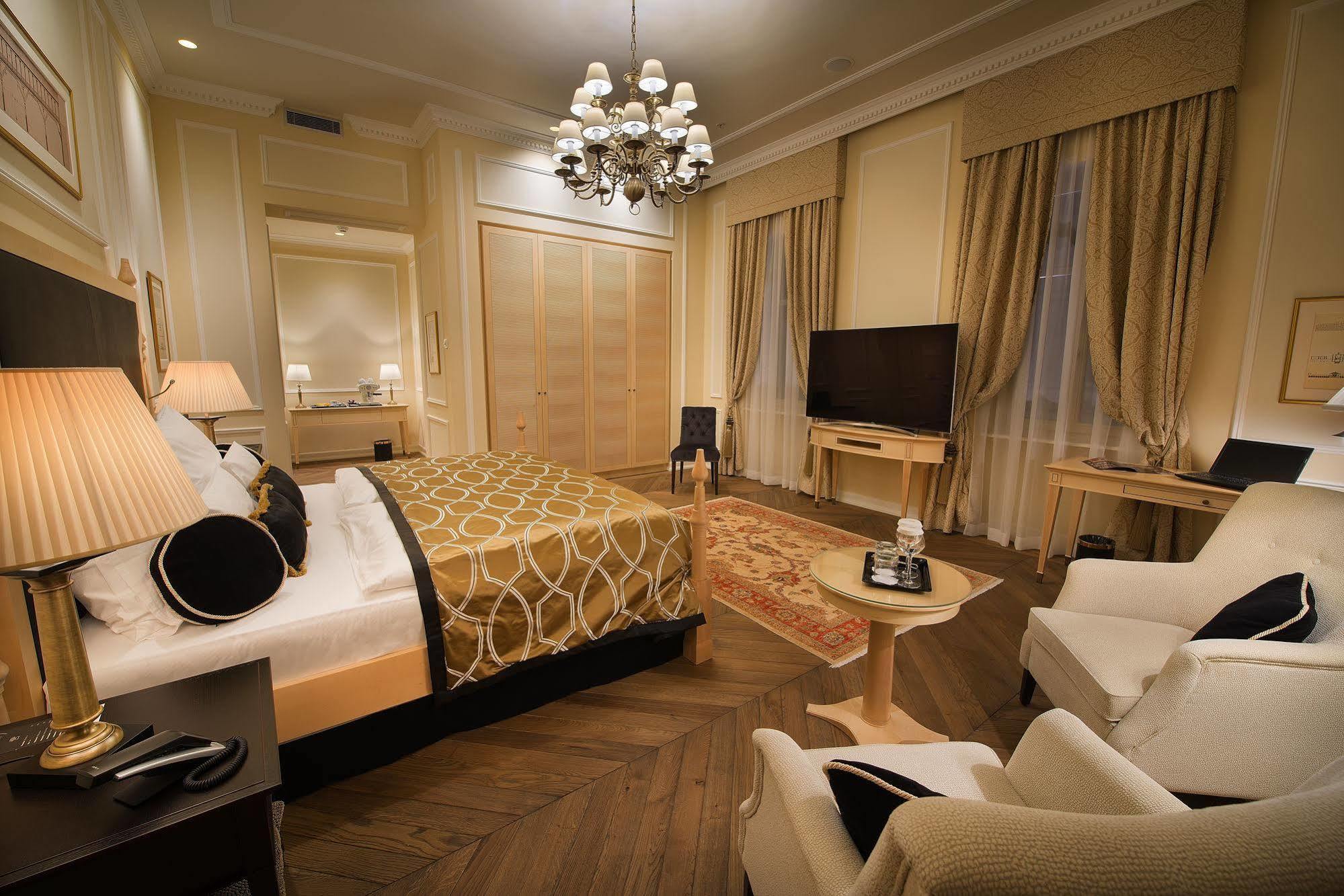 Wilson Palace By Loft Bratislava Esterno foto