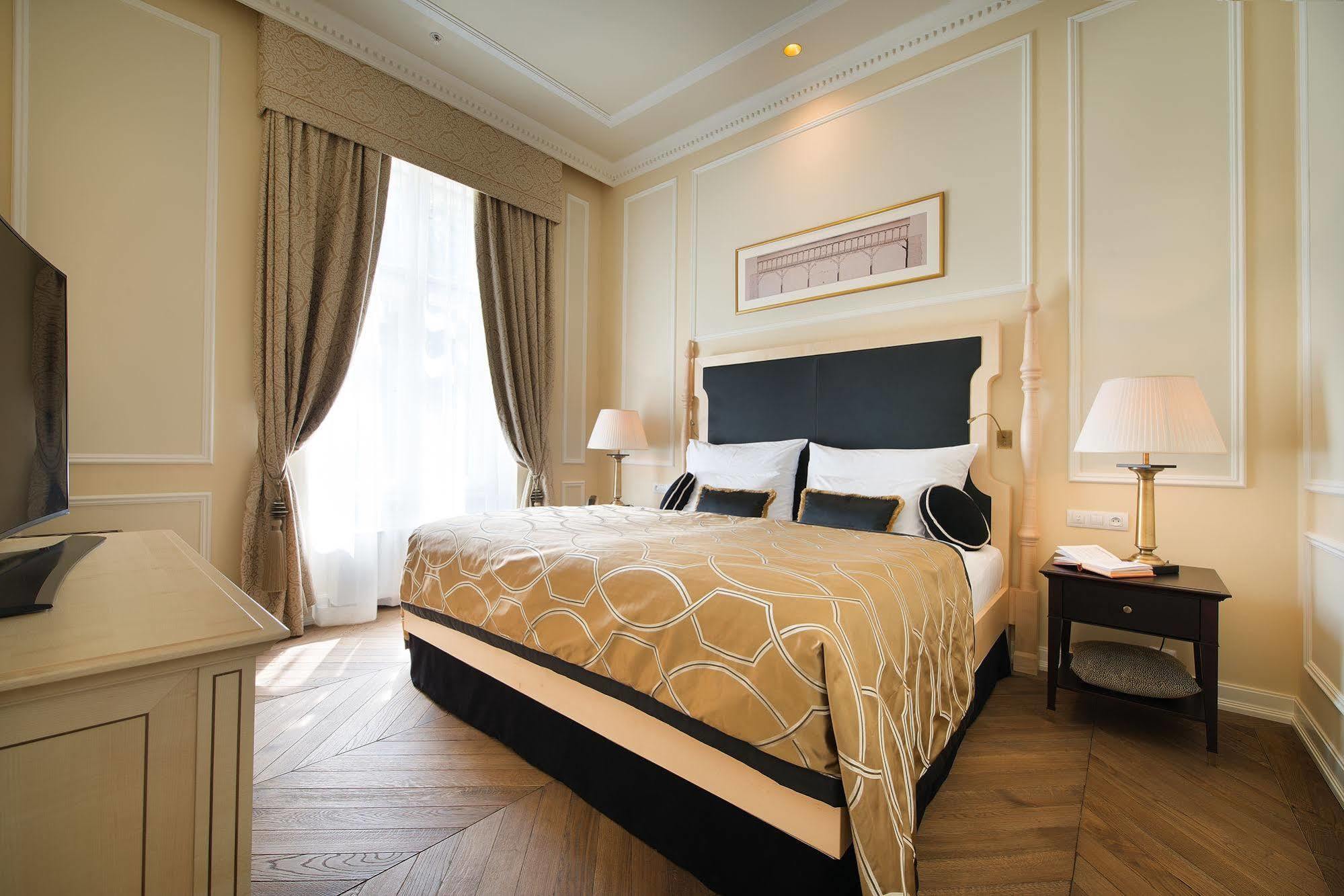Wilson Palace By Loft Bratislava Esterno foto